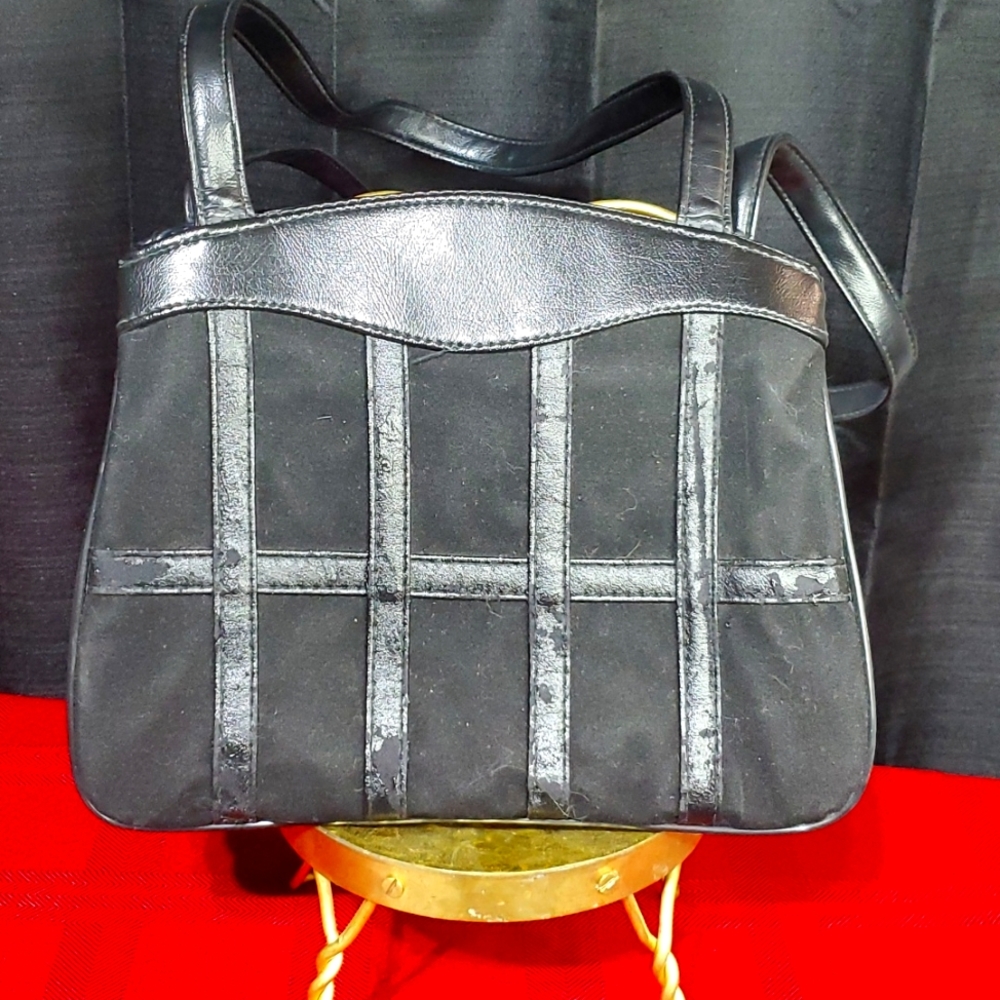Vintage black handbag